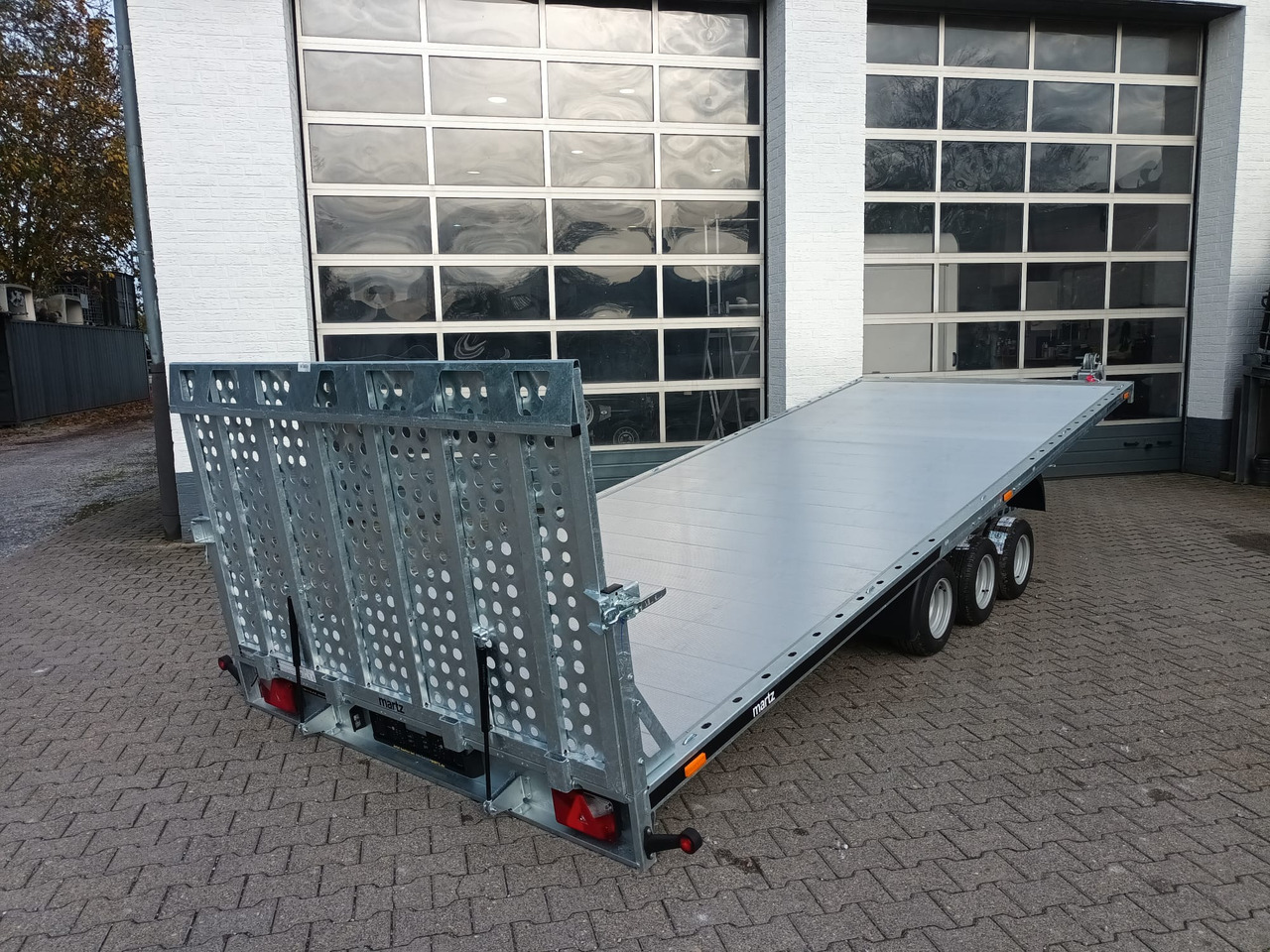 Martz Universal GT KIPP 600/3 S 600x210cm Aluboden ankippbar Hecklappe Winde Tridem 10" 3500kg - Plant trailer: picture 2 Martz Universal GT KIPP 600/3 S 600x210cm Aluboden ankippbar Hecklappe Winde Tridem 10" 3500kg - Plant trailer: picture 2