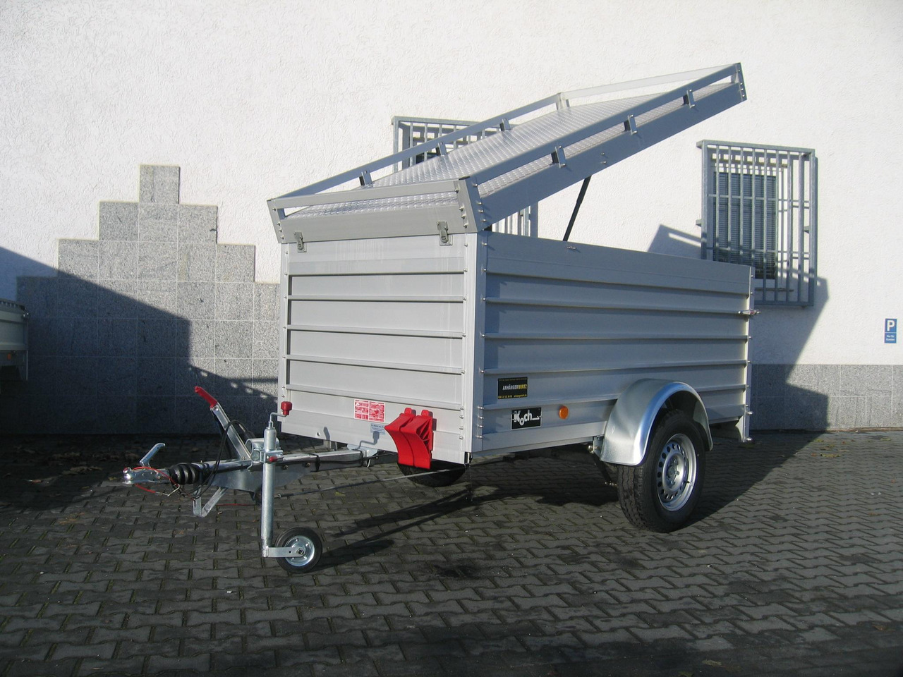 PKW Anhänger Koch Aluline 4.13 Deckel 250x125x95cm (S) 1300kg 100 km/H Aktion 2022 - Closed box trailer: picture 1 PKW Anhänger Koch Aluline 4.13 Deckel 250x125x95cm (S) 1300kg 100 km/H Aktion 2022 - Closed box trailer: picture 1