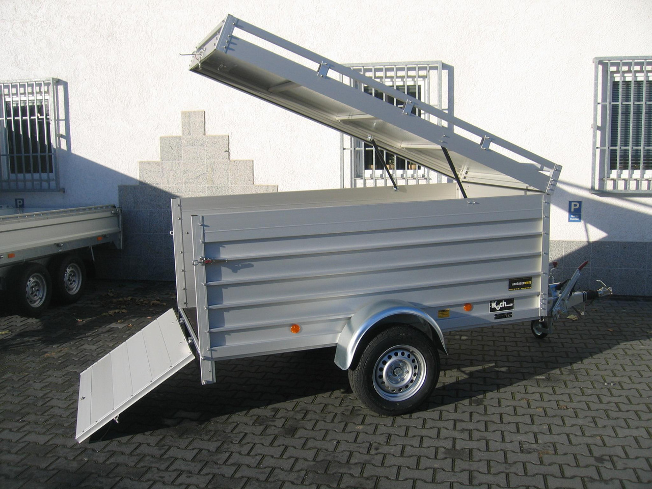 PKW Anhänger Koch Aluline 4.13 Deckel 250x125x95cm (S) 1300kg 100 km/H Aktion 2022 - Closed box trailer: picture 4 PKW Anhänger Koch Aluline 4.13 Deckel 250x125x95cm (S) 1300kg 100 km/H Aktion 2022 - Closed box trailer: picture 4