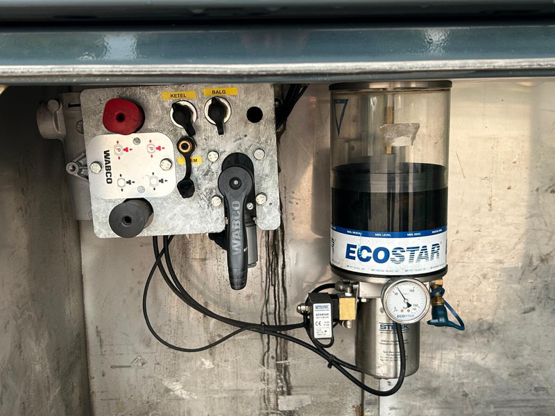 Tractor unit Scania R450: picture 19