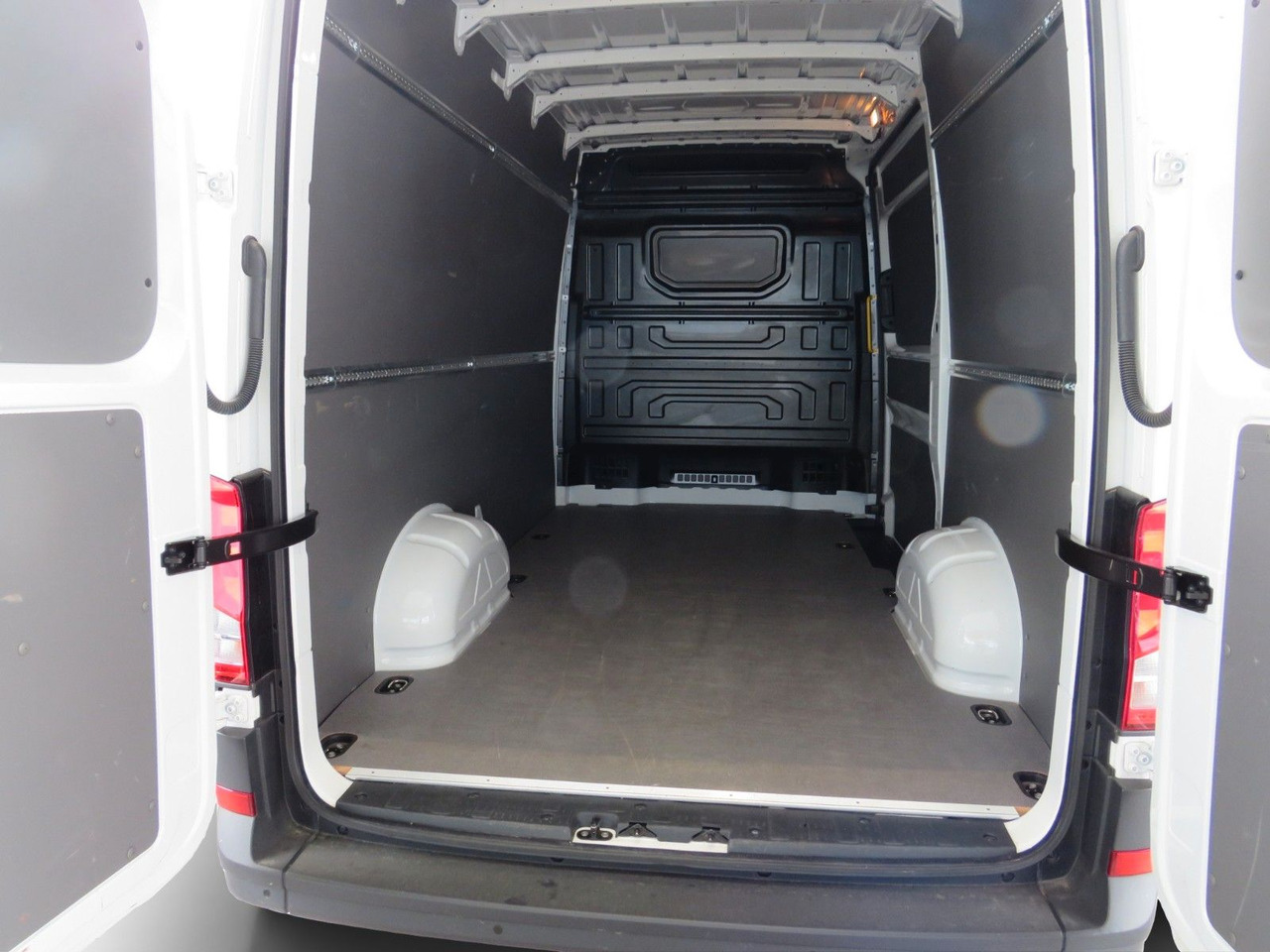 Panel van Volkswagen Crafter 35 L3H3 Kasten: picture 14