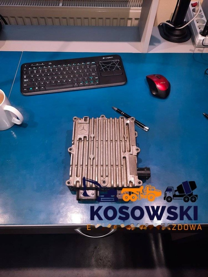 MERCEDES-BENZ Atego Gearbox ECU Power Pack - ECU for Curtainsider truck: picture 1 MERCEDES-BENZ Atego Gearbox ECU Power Pack - ECU for Curtainsider truck: picture 1