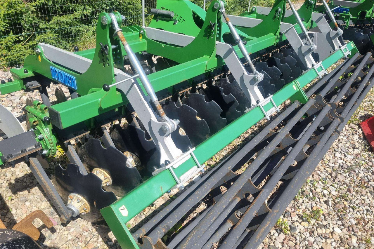 TOLMET Astat 400 - Disc harrow: picture 4 TOLMET Astat 400 - Disc harrow: picture 4