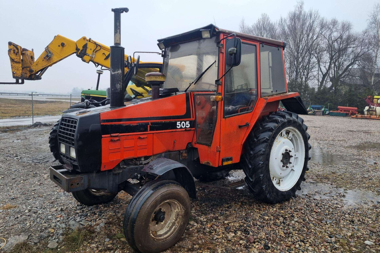 Valmet 505 - Farm tractor: picture 2 Valmet 505 - Farm tractor: picture 2