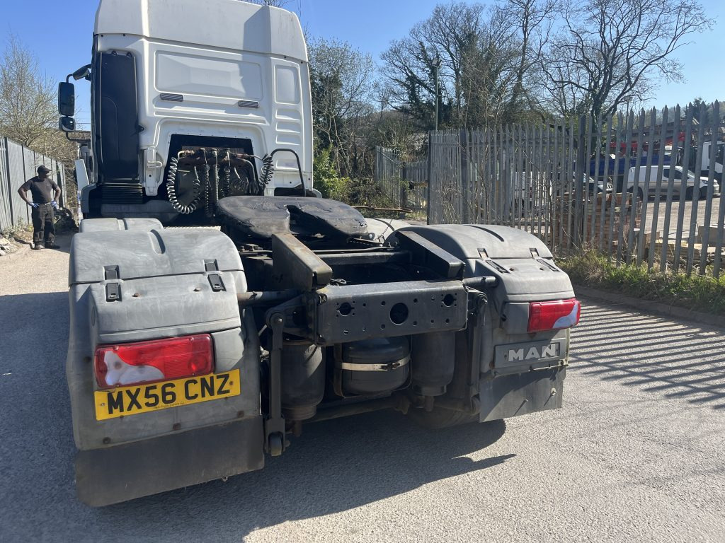MAN TGA 26-430 6x2 Tractor Unit - Tractor unit: picture 3 MAN TGA 26-430 6x2 Tractor Unit - Tractor unit: picture 3