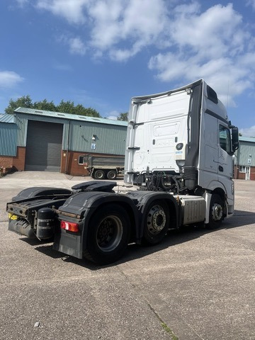 Mercedes Actros 2545 6x2 Tractor Unit - Tractor unit: picture 5 Mercedes Actros 2545 6x2 Tractor Unit - Tractor unit: picture 5