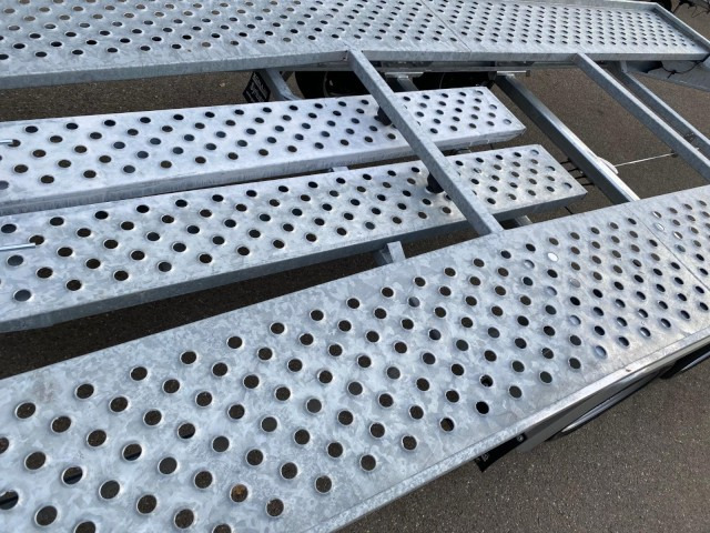 Autotransporter trailer Gala BGG Taurus 4535SL 4550 x 2050 mm, 3,5 to. ZG, 2-Achs: picture 7 Autotransporter trailer Gala BGG Taurus 4535SL 4550 x 2050 mm, 3,5 to. ZG, 2-Achs: picture 7