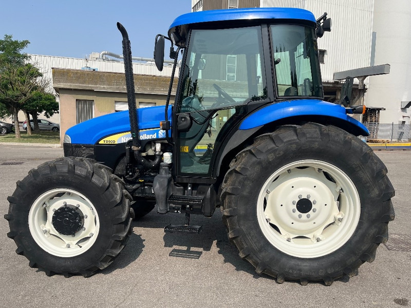 Farm tractor New Holland TD 90 D: picture 8