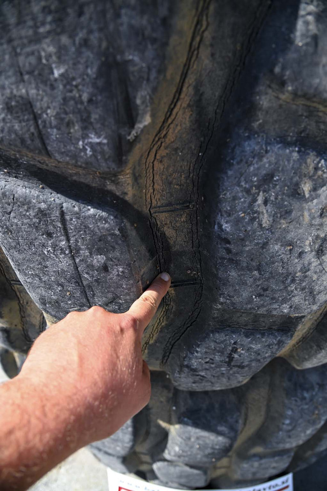 Leasing of Bridgestone tires 30/65R25 with rims Bridgestone tires 30/65R25 with rims: picture 10 Leasing of Bridgestone tires 30/65R25 with rims Bridgestone tires 30/65R25 with rims: picture 10