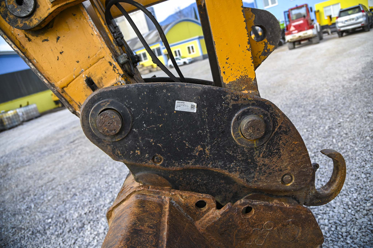 Crawler excavator CASE CX240B: picture 14