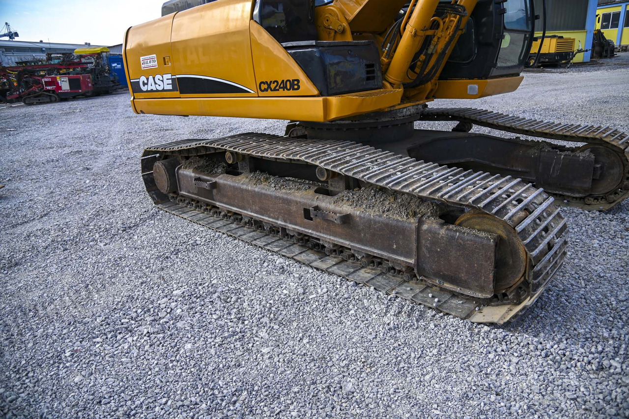 Crawler excavator CASE CX240B: picture 22