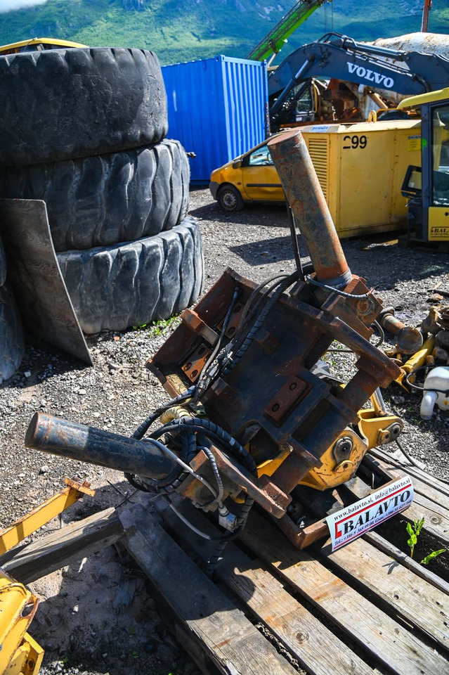 Engcon EC30 - Tiltrotator for Construction machinery: picture 4 Engcon EC30 - Tiltrotator for Construction machinery: picture 4