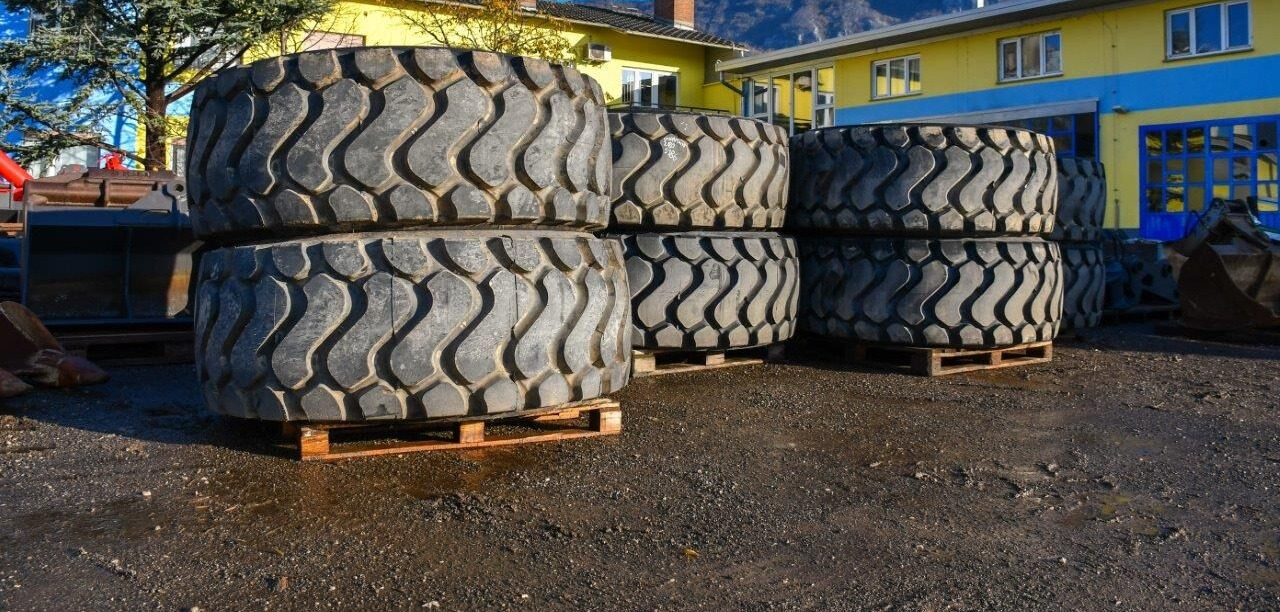 Michelin XHA2 26.5R25 L3 - Tire for Wheel loader: picture 1 Michelin XHA2 26.5R25 L3 - Tire for Wheel loader: picture 1
