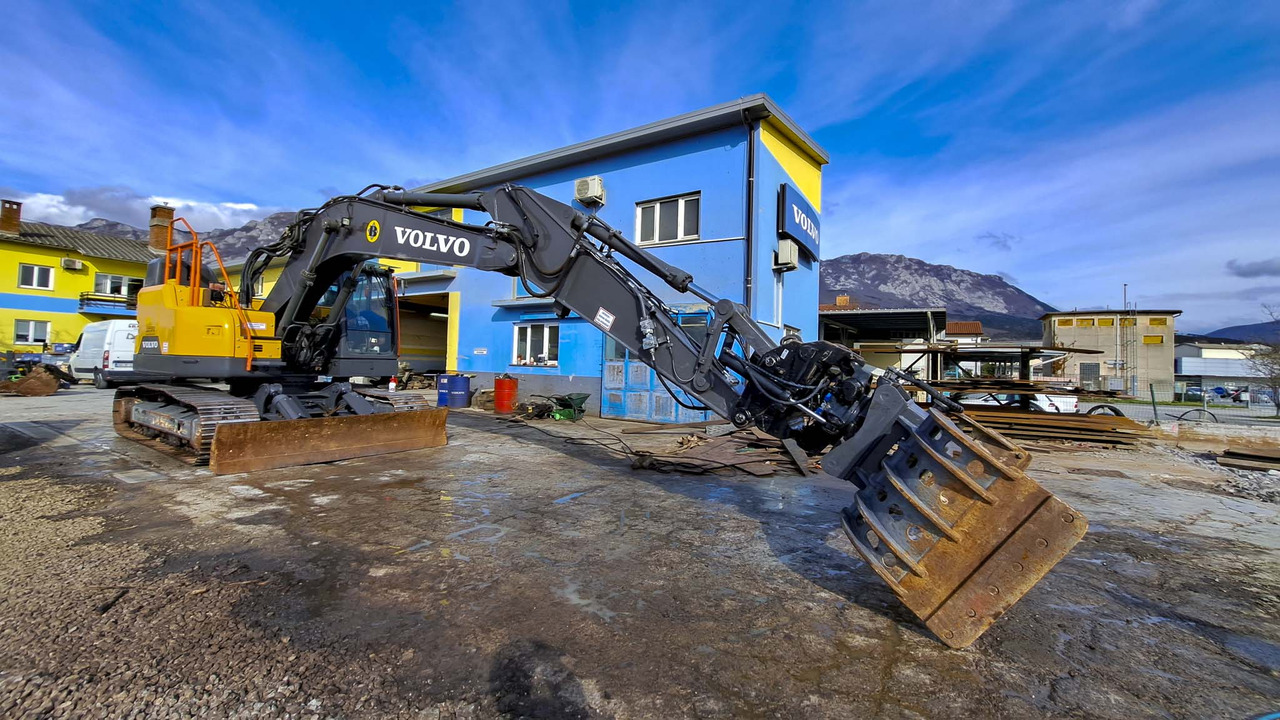 VOLVO ECR235EL - Crawler excavator: picture 3 VOLVO ECR235EL - Crawler excavator: picture 3