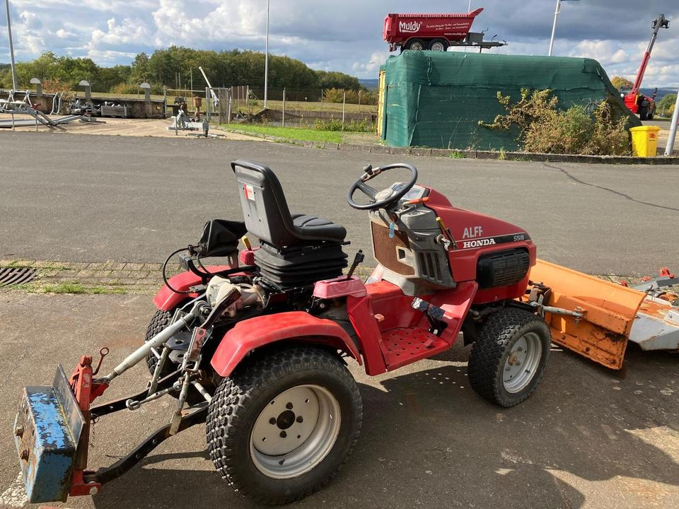 Kommunaltraktor Honda H5518 Schneeschild Winterdienst - Municipal tractor: picture 3 Kommunaltraktor Honda H5518 Schneeschild Winterdienst - Municipal tractor: picture 3