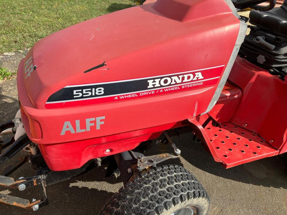 Kommunaltraktor Honda H5518 Schneeschild Winterdienst - Municipal tractor: picture 5 Kommunaltraktor Honda H5518 Schneeschild Winterdienst - Municipal tractor: picture 5