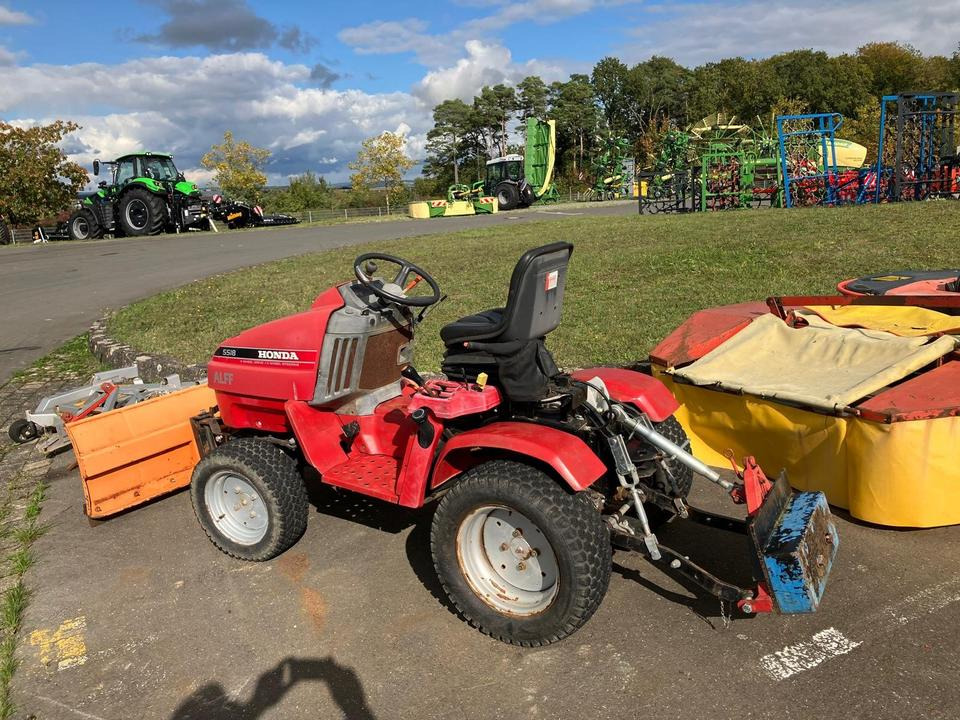 Kommunaltraktor Honda H5518 Schneeschild Winterdienst - Municipal tractor: picture 2 Kommunaltraktor Honda H5518 Schneeschild Winterdienst - Municipal tractor: picture 2