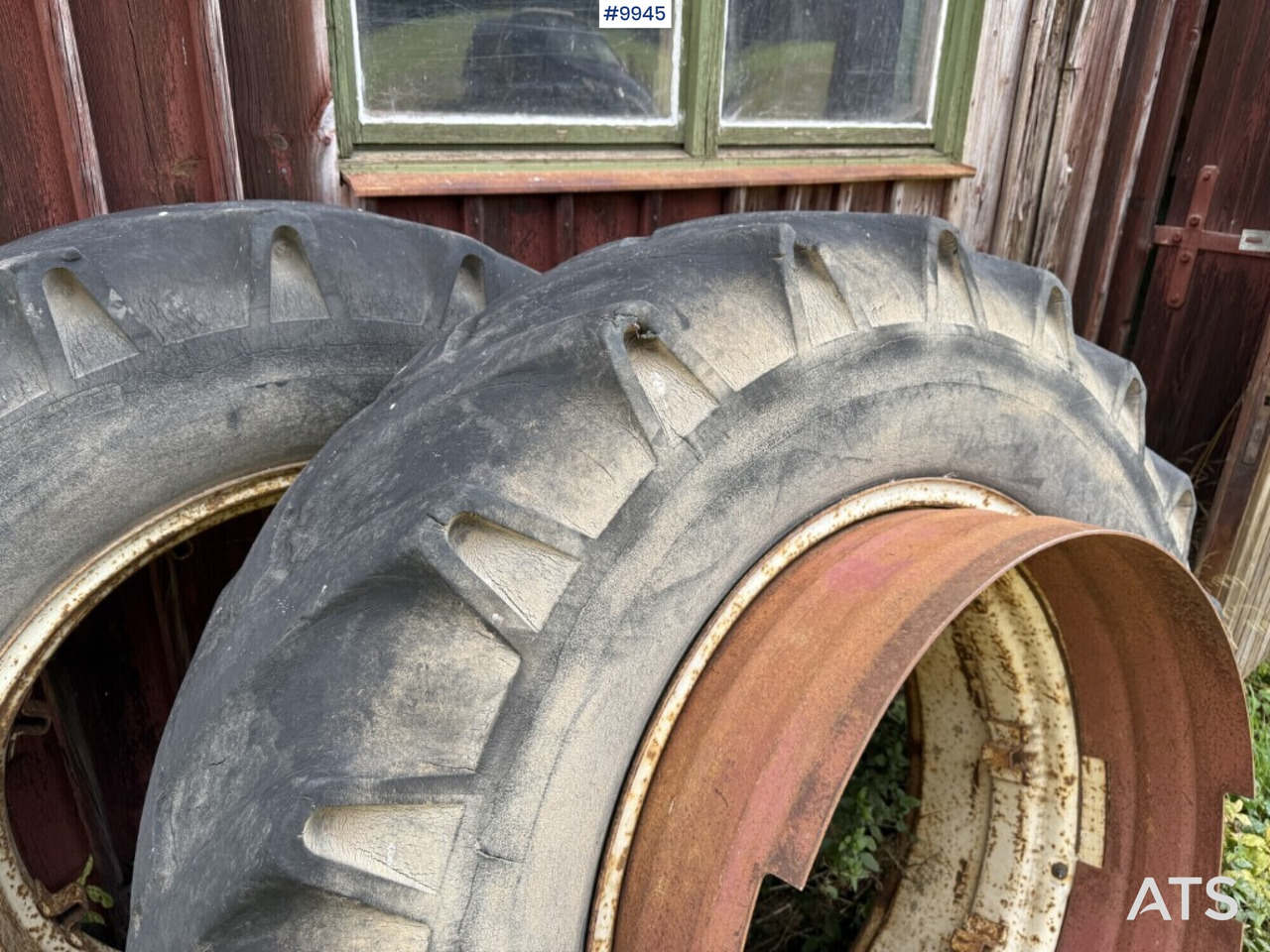 2 tractor tires with rims and rings - Wheel and tire package for Farm tractor: picture 3 2 tractor tires with rims and rings - Wheel and tire package for Farm tractor: picture 3