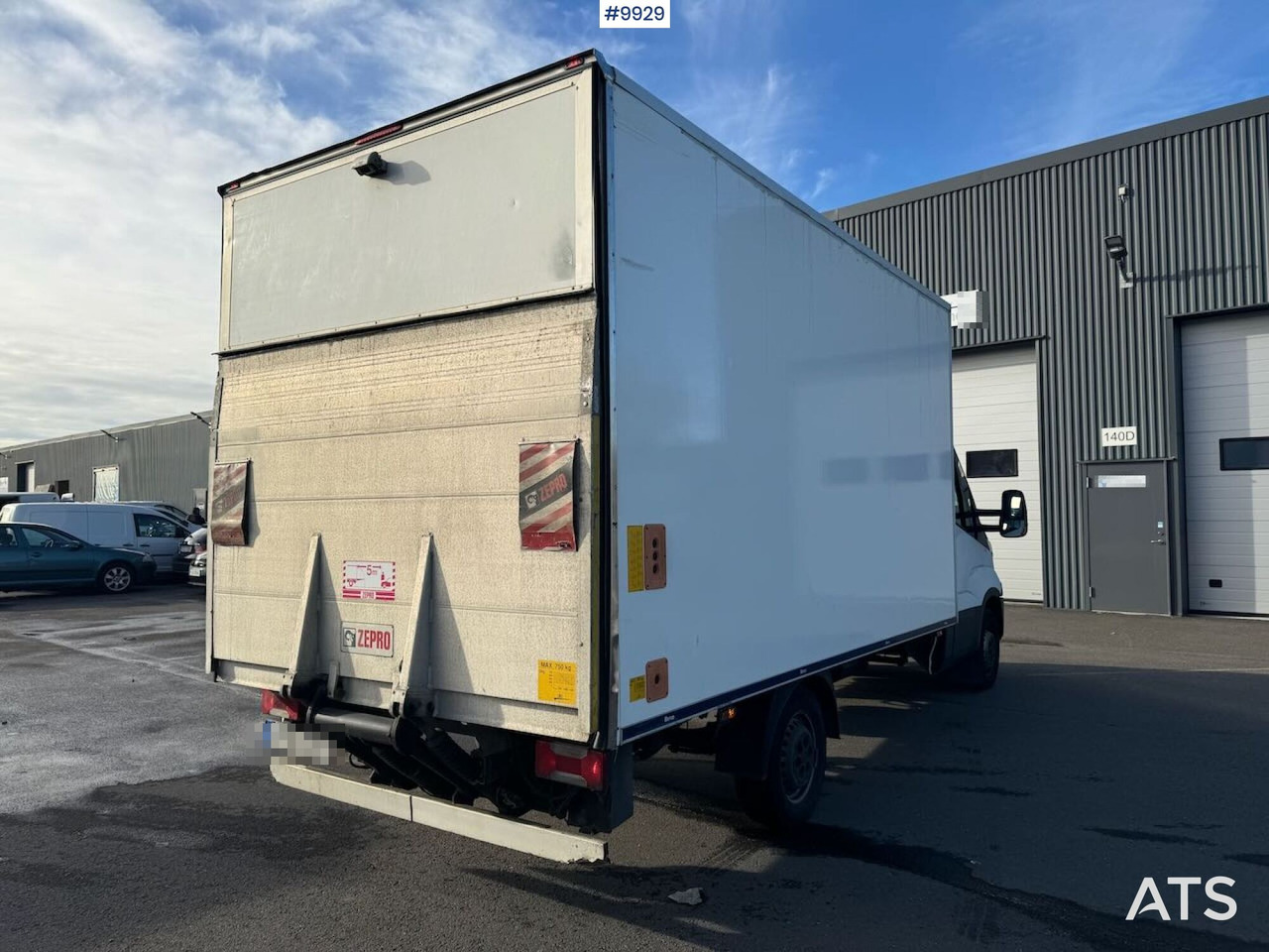 Box Truck Iveco Daily with Tail Lift - Box van: picture 4 Box Truck Iveco Daily with Tail Lift - Box van: picture 4