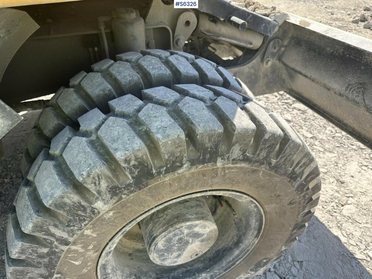 Excavator CAT M314F WITH ROTOR TILT, DIGGING SYSTEM, TOOLS AND TIPPER: picture 15