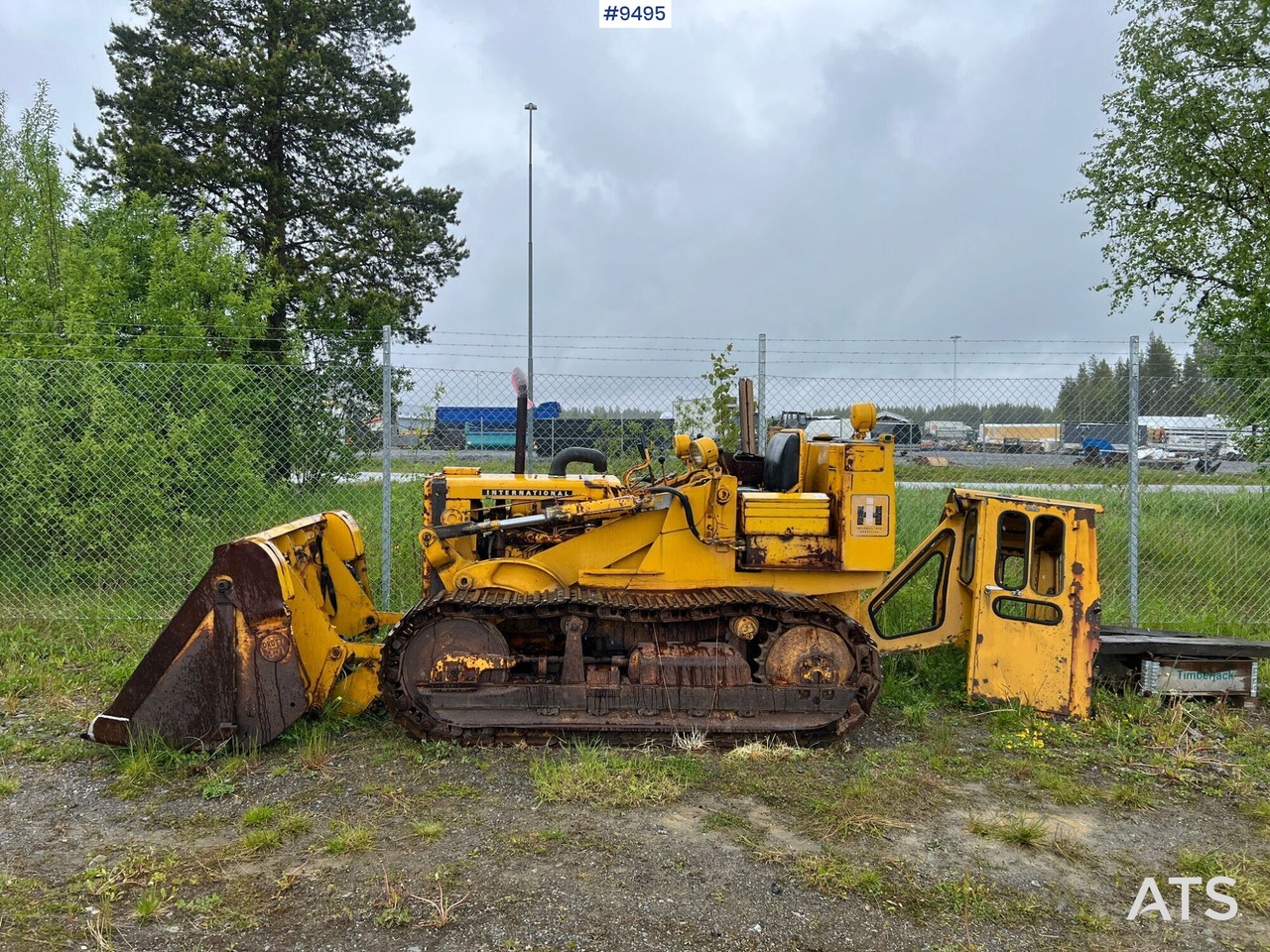 Crawler dozer INTERNATIONAL L125 - Bulldozer: picture 1 Crawler dozer INTERNATIONAL L125 - Bulldozer: picture 1