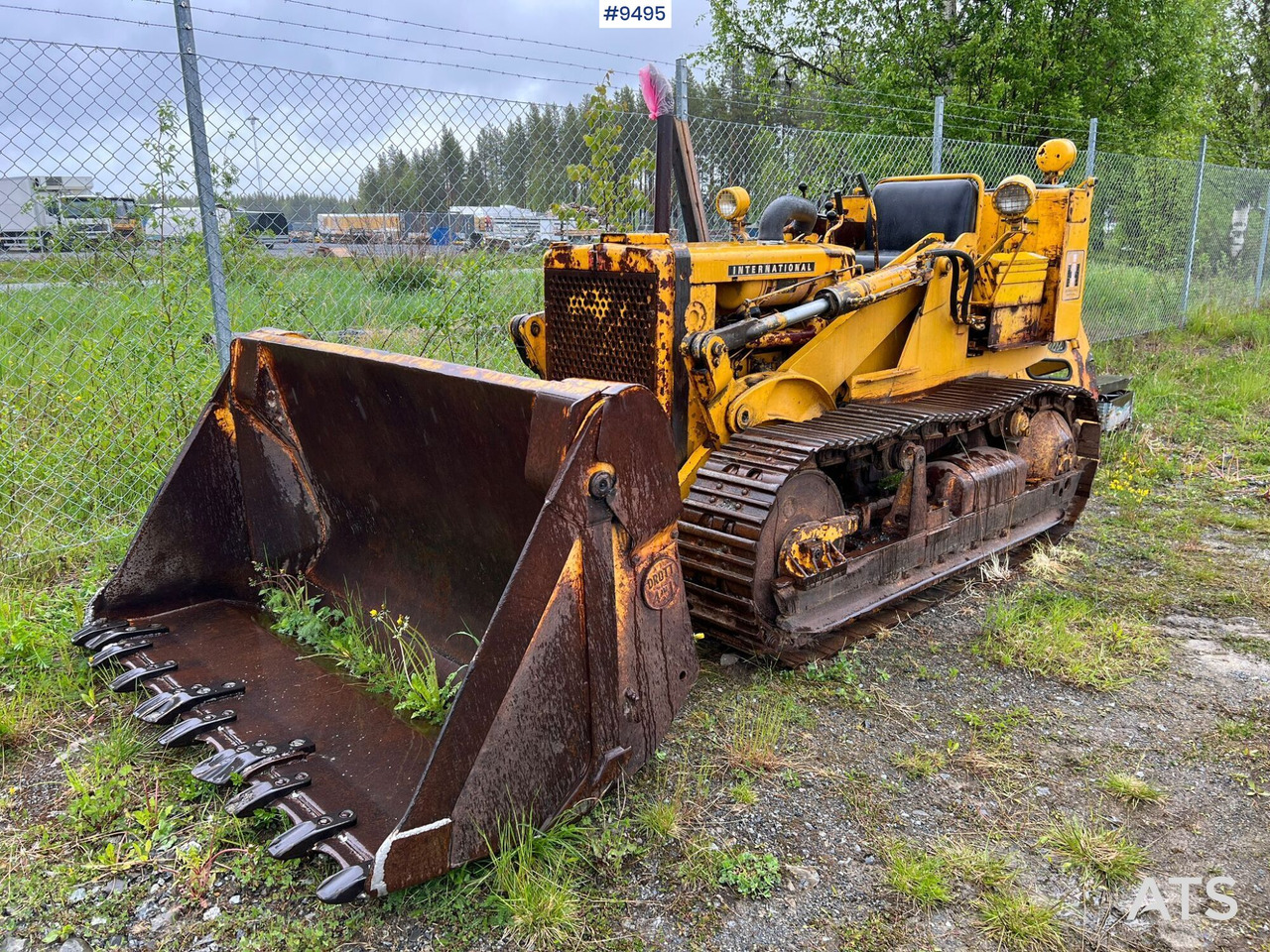 Crawler dozer INTERNATIONAL L125 - Bulldozer: picture 2 Crawler dozer INTERNATIONAL L125 - Bulldozer: picture 2