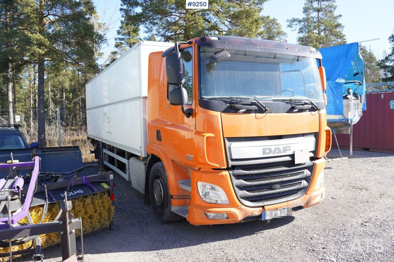 DAF CF 370Y Box truck, Height adjustable box - Box truck: picture 3 DAF CF 370Y Box truck, Height adjustable box - Box truck: picture 3