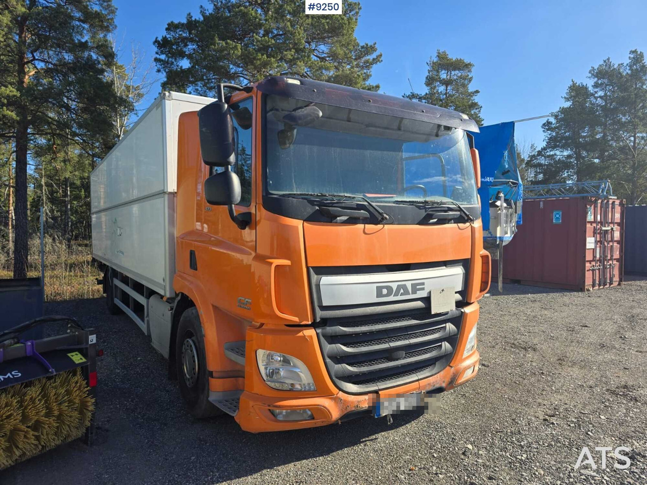 DAF CF 370Y Box truck, Height adjustable box - Box truck: picture 2 DAF CF 370Y Box truck, Height adjustable box - Box truck: picture 2
