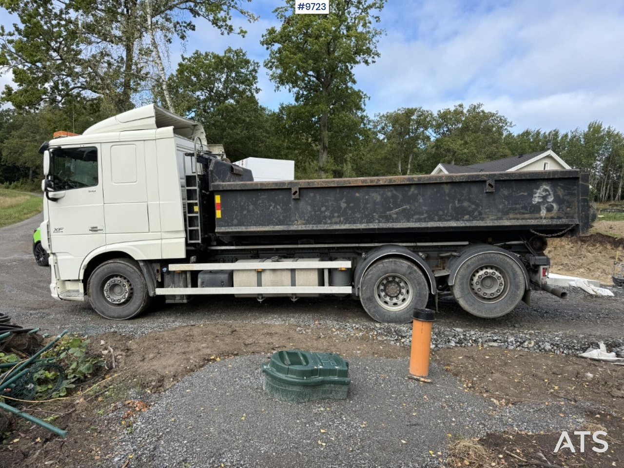 DAF FAN XL510Z hooklift with flatbed - Hook lift truck: picture 2 DAF FAN XL510Z hooklift with flatbed - Hook lift truck: picture 2