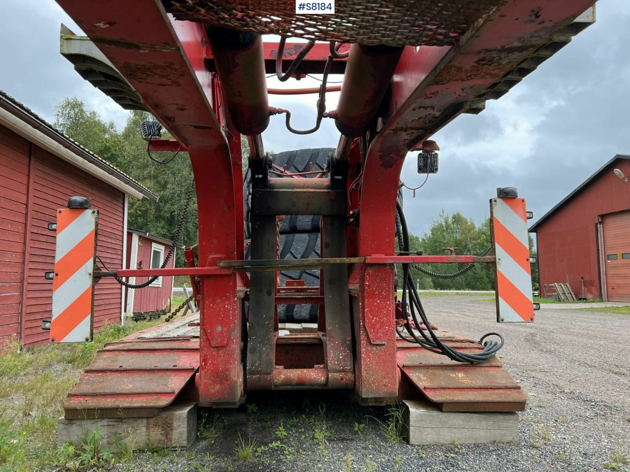 Machine trailer VM Trailer-52-4-PNKSSEO - Low loader semi-trailer: picture 4 Machine trailer VM Trailer-52-4-PNKSSEO - Low loader semi-trailer: picture 4