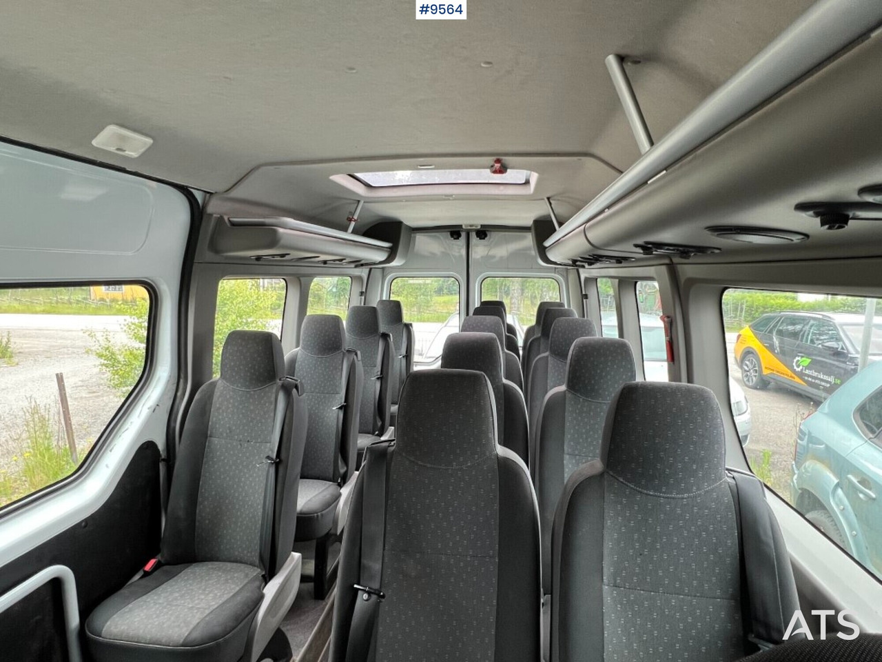 Minibus, Passenger van Minibus - 16-seater bus - Opel Movano: picture 11