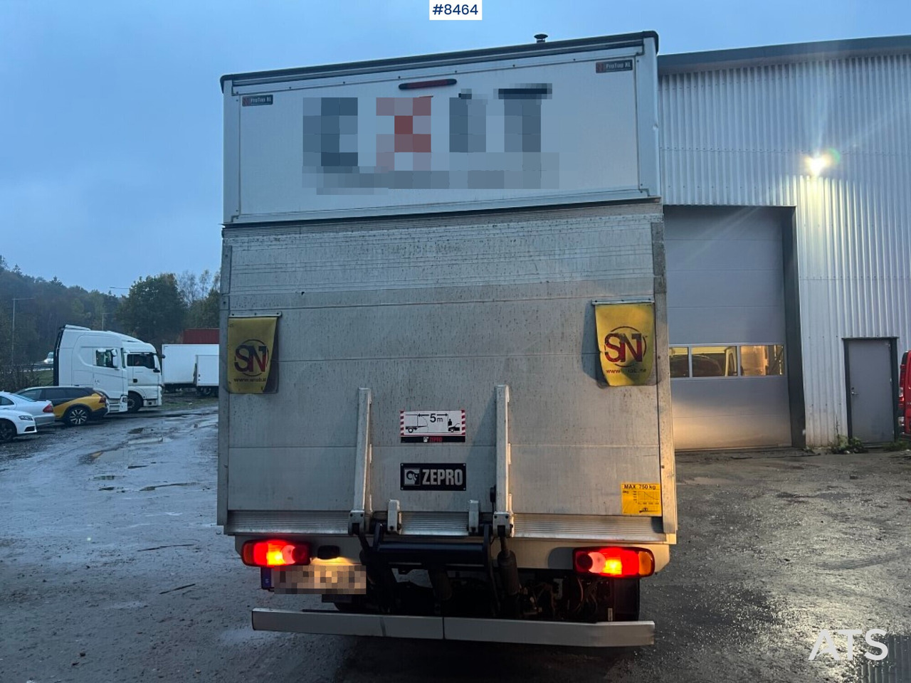 Renault master with tail lift - Box van: picture 3 Renault master with tail lift - Box van: picture 3