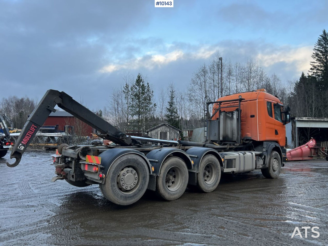 Scania R164 Tridem Truck Swap body (VIDEO) - Hook lift truck: picture 4 Scania R164 Tridem Truck Swap body (VIDEO) - Hook lift truck: picture 4