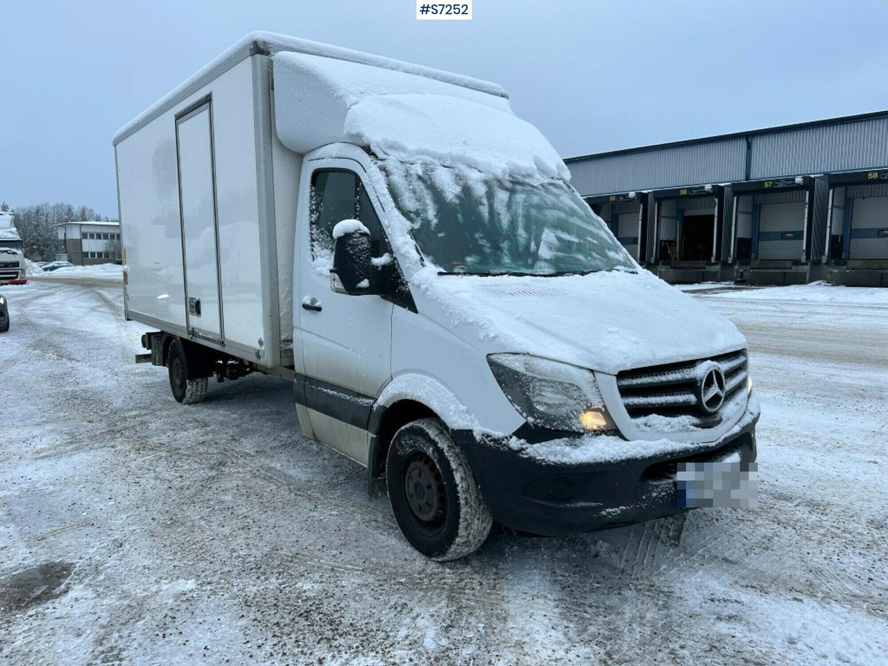 Sprinter box truck Mercedes Benz with Tailgate lift - Box van: picture 2 Sprinter box truck Mercedes Benz with Tailgate lift - Box van: picture 2
