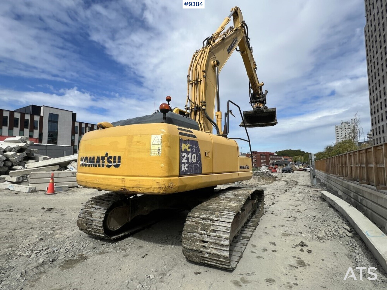 Crawler excavator Tracked excavator Komatsu PC210LC (VIDEO): picture 10