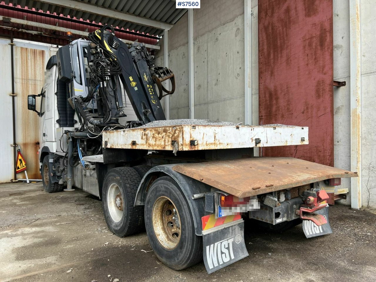 Tow Truck Volvo FH400 with Epsilon 110Z crane - Tractor unit: picture 3 Tow Truck Volvo FH400 with Epsilon 110Z crane - Tractor unit: picture 3