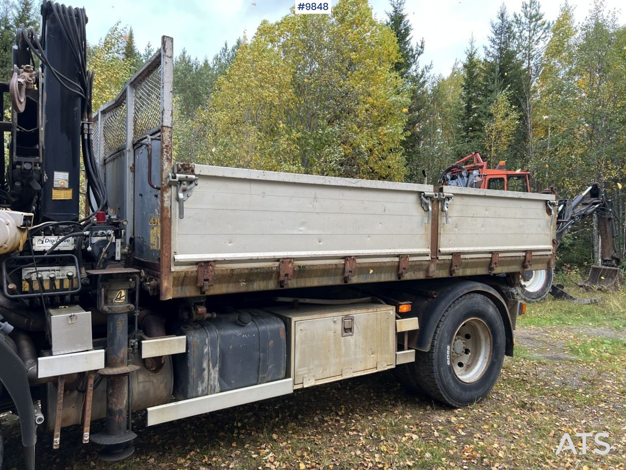 Tipper VOLVO FL7 4X2 Crane truck/Dump truck with Hiab071 crane: picture 18