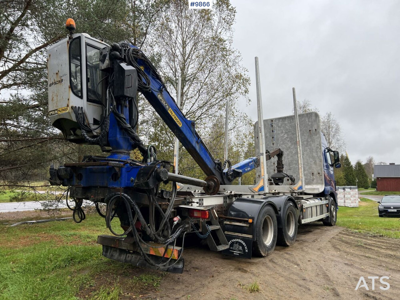Volvo FH D13 Timber truck with Palfinger M110 crane - Timber truck: picture 4 Volvo FH D13 Timber truck with Palfinger M110 crane - Timber truck: picture 4