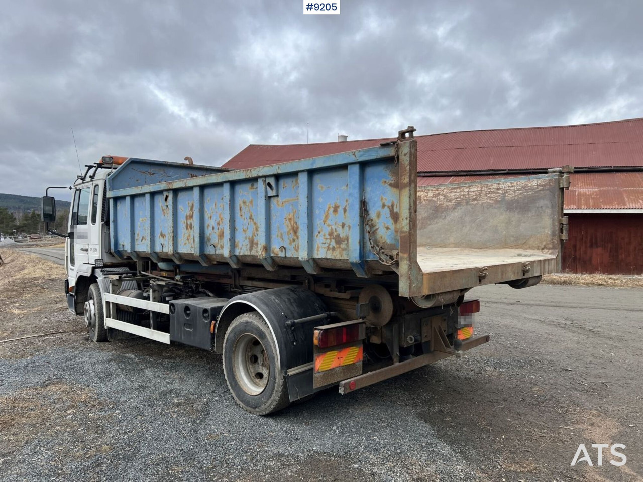 Volvo FL 6 4X2 Truncated hooklift with flatbed - Hook lift truck: picture 3 Volvo FL 6 4X2 Truncated hooklift with flatbed - Hook lift truck: picture 3