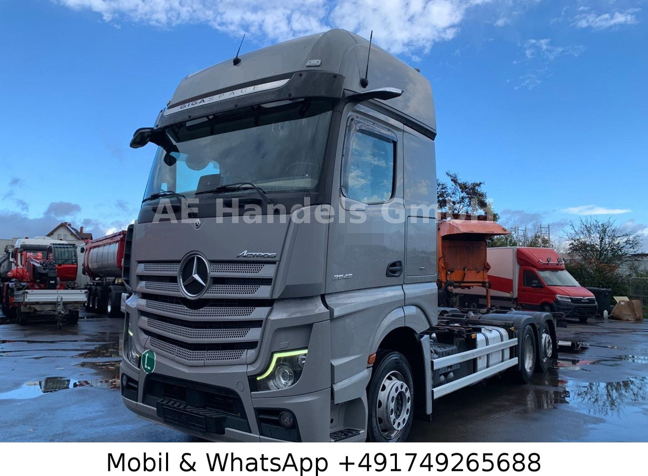 Mercedes-Benz Actros V 2545 BigSpace LL*Retarder/LBW/Lenk+Lift - Container transporter/ Swap body truck: picture 1 Mercedes-Benz Actros V 2545 BigSpace LL*Retarder/LBW/Lenk+Lift - Container transporter/ Swap body truck: picture 1