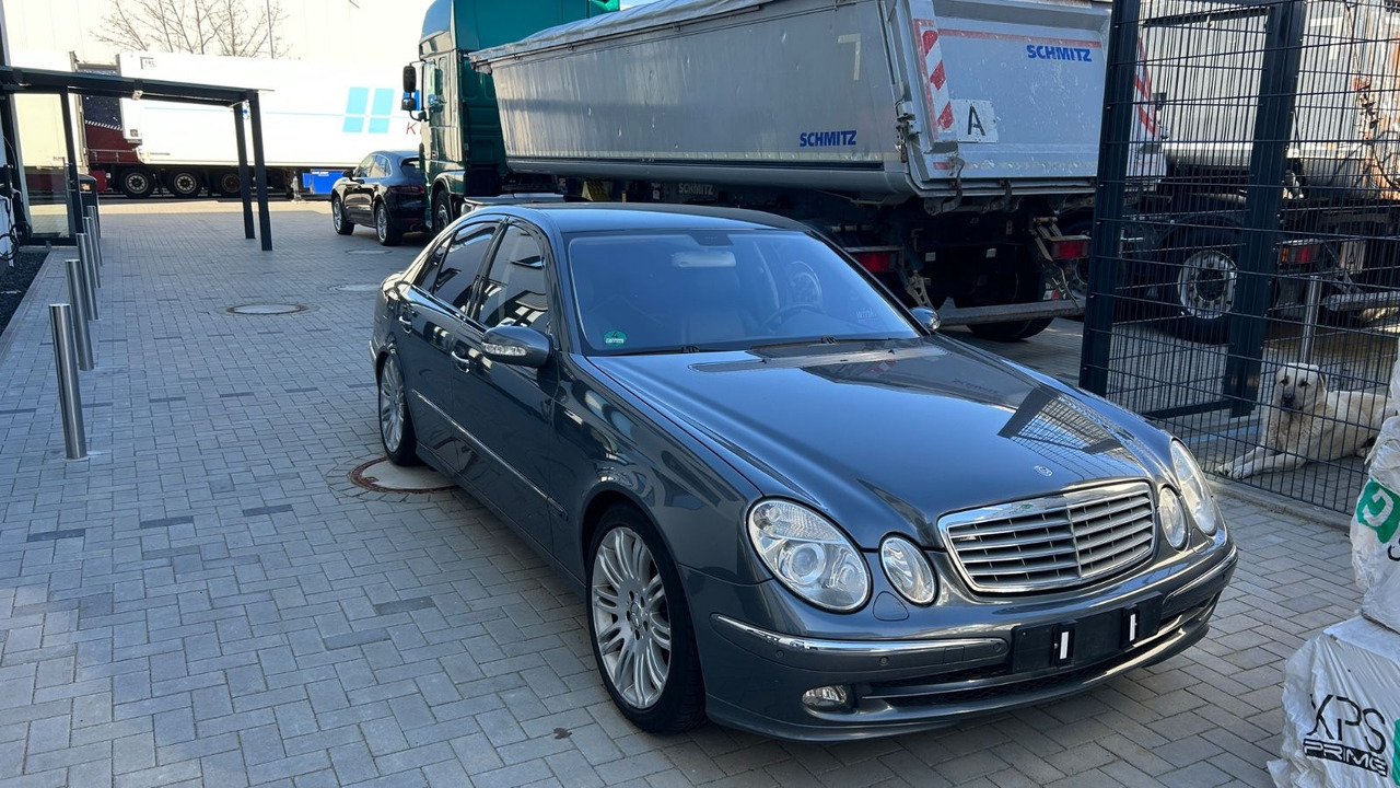 Mercedes-Benz E 350 ELEGANCE *Sport/Harman/Desingo/Massage/PDC - Car: picture 1 Mercedes-Benz E 350 ELEGANCE *Sport/Harman/Desingo/Massage/PDC - Car: picture 1