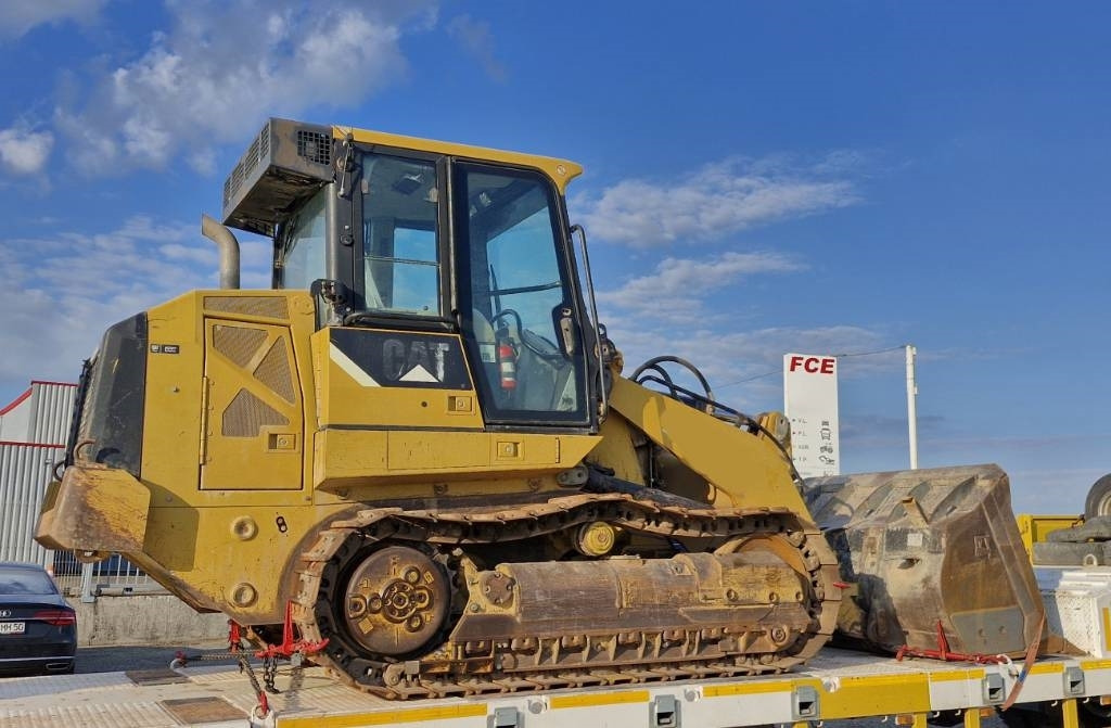 CAT 953 D A REPARER *TO REPAIR*ZU REPARIEREN - Crawler loader: picture 4 CAT 953 D A REPARER *TO REPAIR*ZU REPARIEREN - Crawler loader: picture 4