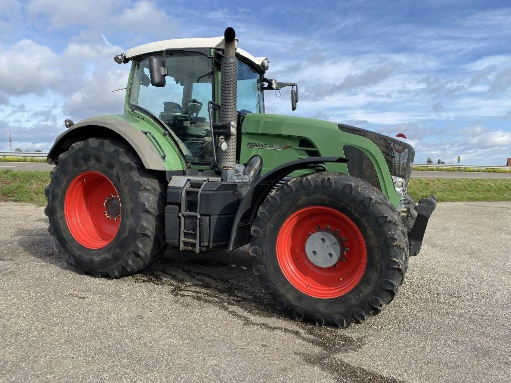 Fendt 924 Vario/TMS -Carte Grise Française endommagé - Farm tractor: picture 3 Fendt 924 Vario/TMS -Carte Grise Française endommagé - Farm tractor: picture 3
