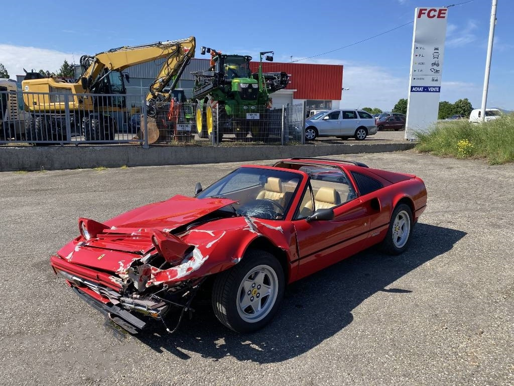 Ferrari 328 GTS / Origine Française endommagé  - Convertible: picture 2 Ferrari 328 GTS / Origine Française endommagé  - Convertible: picture 2