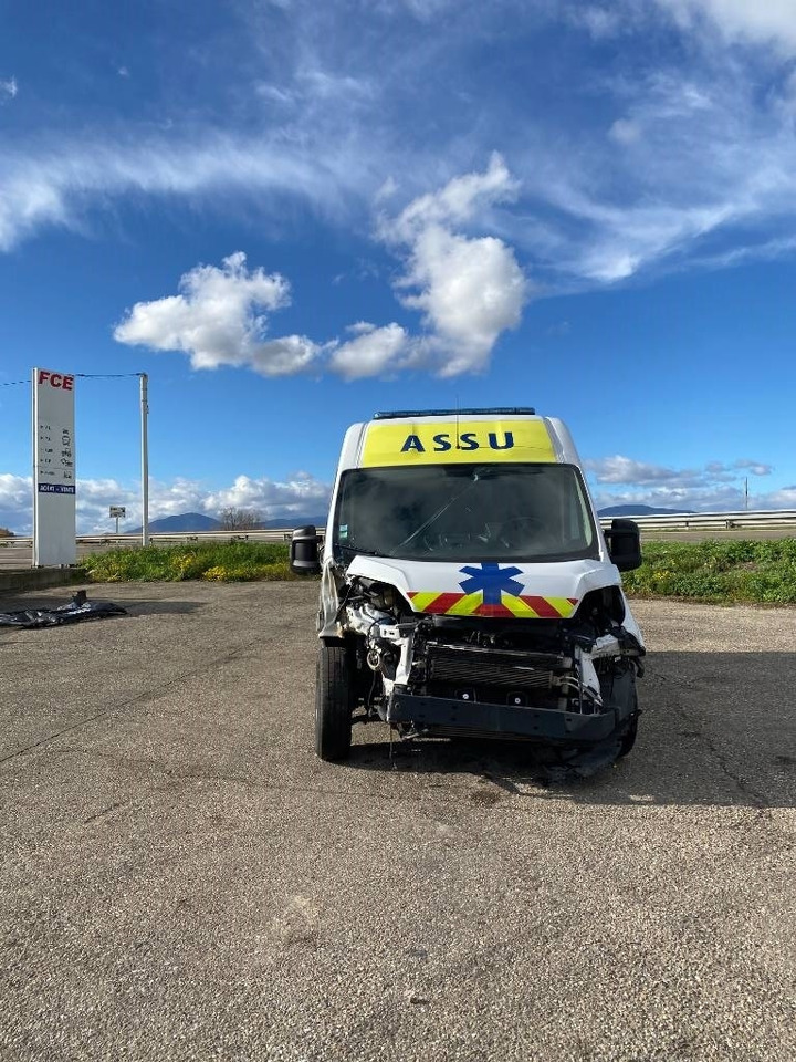 Fiat LES DAUPHINS/DUCATO TORINO 2.3M-Jet 160 endommagée - Box van: picture 2 Fiat LES DAUPHINS/DUCATO TORINO 2.3M-Jet 160 endommagée - Box van: picture 2