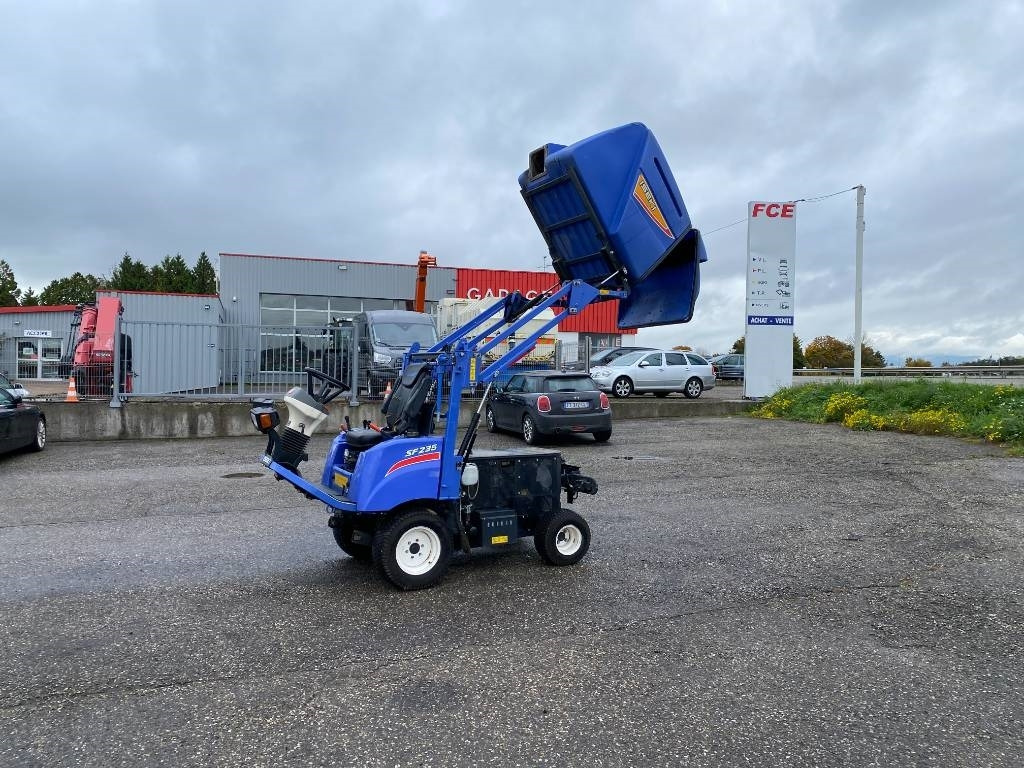 Iseki SF 235F 1er Main endommagée - Garden mower: picture 3 Iseki SF 235F 1er Main endommagée - Garden mower: picture 3