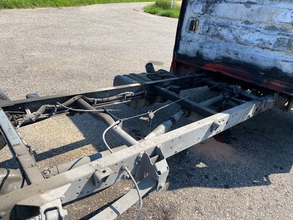 Panel van Iveco DAILY 33S12 / 2.3D 115: picture 31