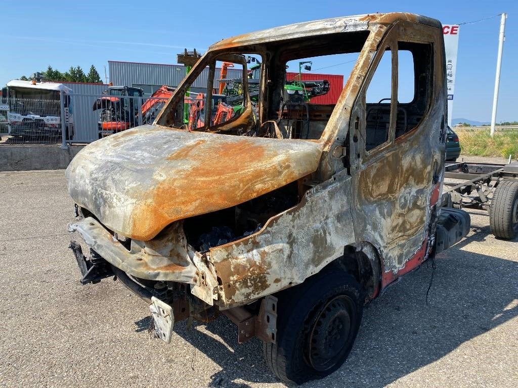 Panel van Iveco DAILY 33S12 / 2.3D 115: picture 10