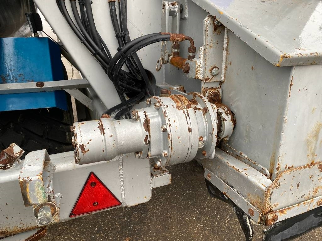 Fertilizer spreader MDM RE 813 Origine Française endommagé: picture 40 Fertilizer spreader MDM RE 813 Origine Française endommagé: picture 40