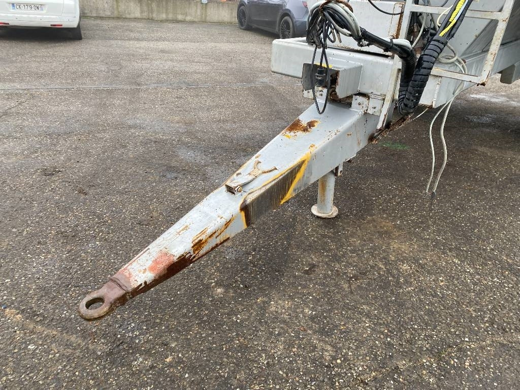 Fertilizer spreader MDM RE 813 Origine Française endommagé: picture 22 Fertilizer spreader MDM RE 813 Origine Française endommagé: picture 22